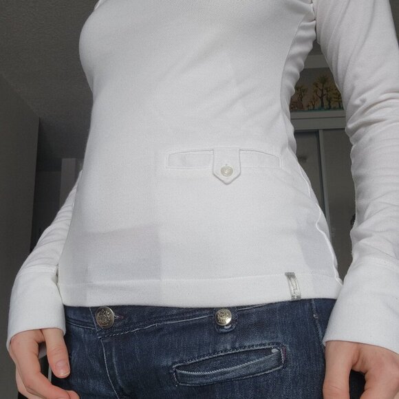 Vintage Y2K Oakley white long-sleeved top with pockets ✦ Extra-Small ✦ - Picture 4 of 16